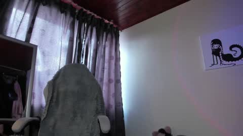 Snapshot of satanbabee_ chatting on 28, 1, 2025 im expecting 300 thumbs up on my altar online show from 28, 1, 2025