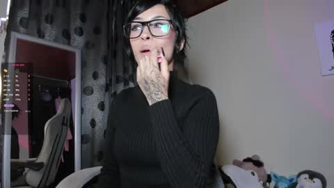 Snapshot of satanbabee_ chatting on 16, 2, 2025 im expecting 300 thumbs up on my altar online show from 16, 2, 2025