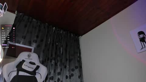 Snapshot of satanbabee_ chatting on 25, 2, 2025 im expecting 300 thumbs up on my altar online show from 25, 2, 2025