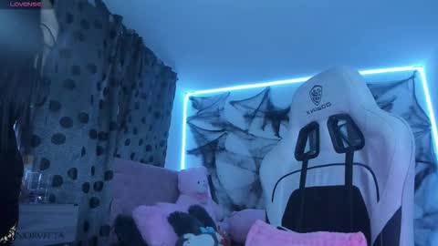 Snapshot of satanbabee_ chatting on 10, 10, 2025 im expecting 300 thumbs up on my altar online show from 10, 10, 2025