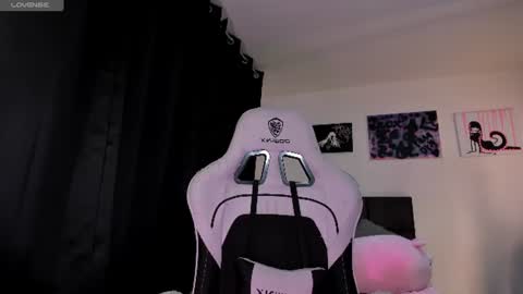 Snapshot of satanbabee_ chatting on 15, 6, 2026 im expecting 300 thumbs up on my altar online show from 15, 6, 2026