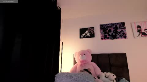Snapshot of satanbabee_ chatting on 16, 7, 2026 im expecting 300 thumbs up on my altar online show from 16, 7, 2026