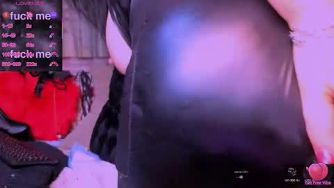 Snapshot of satisfymypussy chatting on 2, 10, 2025 Alina online show from 2, 10, 2025