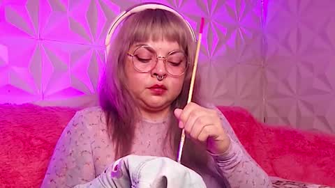 Gina George online show from 17, 11, 2025