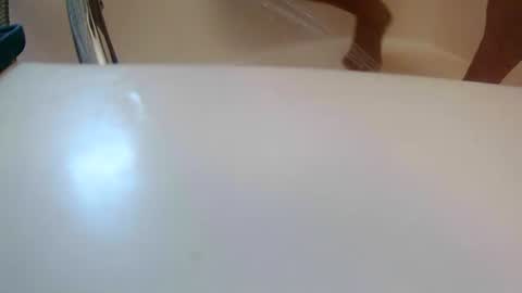 Snapshot of saucy_latino chatting on 28, 2, 2025 ElVergone online show from 28, 2, 2025