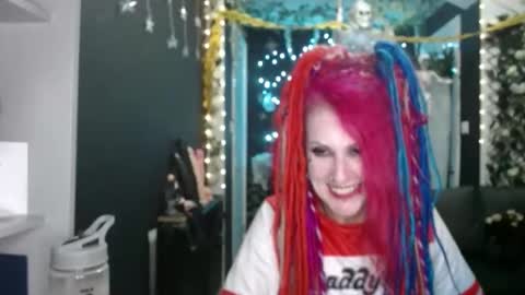 SaucySky online show from 30, 10, 2025