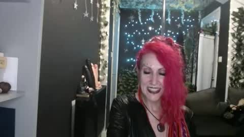 SaucySky online show from 14, 11, 2025