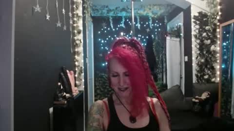 SaucySky online show from 18, 11, 2025