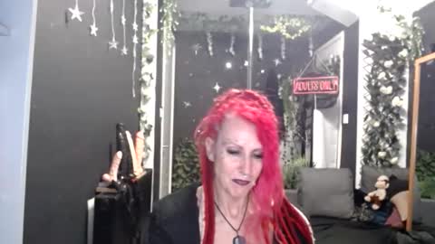 SaucySky online show from 9, 4, 2026