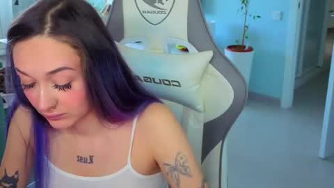 Snapshot of savage_lust_ chatting on 15, 5, 2026 Ariel online show from 15, 5, 2026