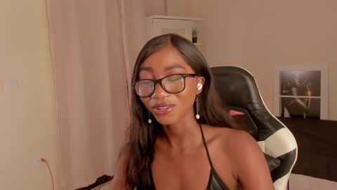 Savannahwildee online show from 16, 12, 2024