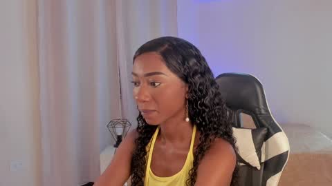 Savannahwildee online show from 10, 1, 2025