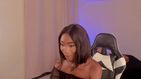 Savannahwildee online show from 28, 1, 2025