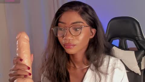 Savannahwildee online show from 9, 2, 2025