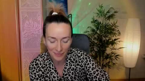 save the qween online show from 10, 1, 2026