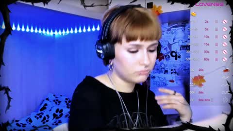 pronoun she. name Mary. age 21. online show from 16, 12, 2024