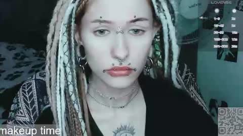 Snapshot of say_mary chatting on 11, 6, 2026 pronoun she. name Mary. age 21. online show from 11, 6, 2026