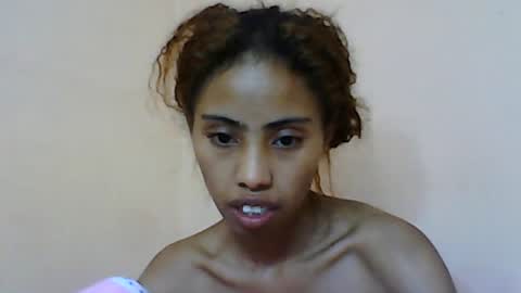 Snapshot of sayaah01 chatting on 15, 6, 2026 sayaah01 online show from 15, 6, 2026