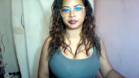 Snapshot of sayah_69 chatting on 28, 5, 2026 sayah_69 online show from 28, 5, 2026