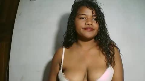 Snapshot of saylla1 chatting on 9, 2, 2026 saylla1 online show from 9, 2, 2026