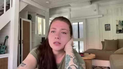 scarlajade online show from 2, 2, 2026