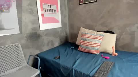 Snapshot of scarleet_dh chatting on 18, 7, 2026 scarlet online show from 18, 7, 2026