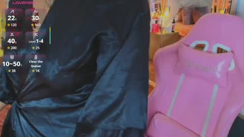 Snapshot of scarleett_ebony chatting on 18, 4, 2026 scarleett_ebony online show from 18, 4, 2026