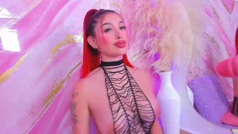 Snapshot of scarleett_jones chatting on 7, 2, 2026 scarleett jones online show from 7, 2, 2026