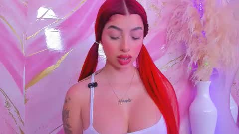 Snapshot of scarleett_jones chatting on 17, 2, 2026 scarleett jones online show from 17, 2, 2026