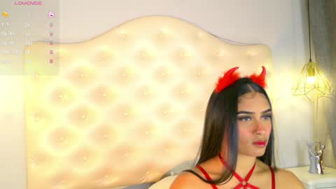 Snapshot of scarleettdoll chatting on 17, 5, 2026 scarleettdoll online show from 17, 5, 2026