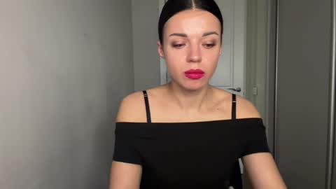 Snapshot of scarlet_daisy_ chatting on 1, 5, 2026 Sophie online show from 1, 5, 2026