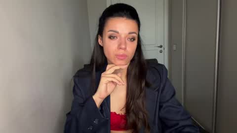 Snapshot of scarlet_daisy_ chatting on 14, 5, 2026 Sophie online show from 14, 5, 2026