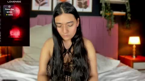 Snapshot of scarlet_dh chatting on 16, 6, 2026 Claudia online show from 16, 6, 2026