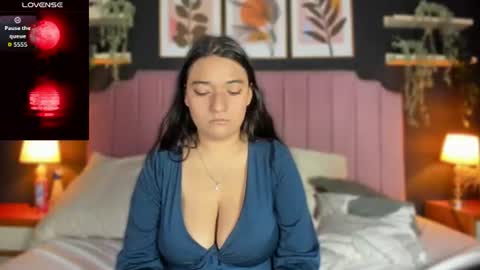 Snapshot of scarlet_dh chatting on 1, 7, 2026 Claudia online show from 1, 7, 2026
