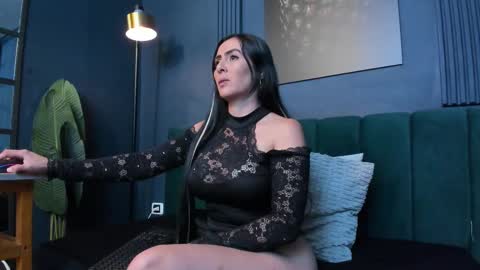 Scarlet Edwars online show from 15, 1, 2026