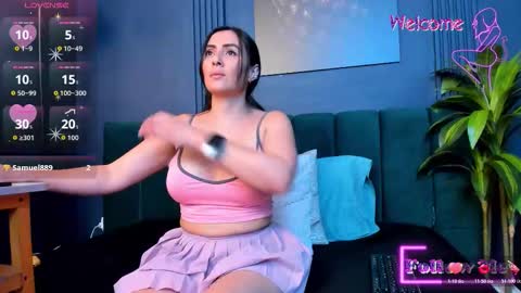 Scarlet Edwars online show from 7, 3, 2026