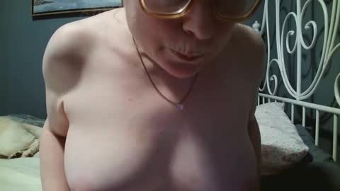 scarlet_envyy online show from 14, 9, 2025