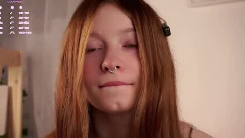 scarlet_fever10 online show from 20, 10, 2025