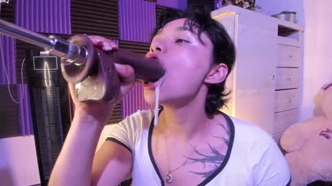 scarlet_gold online show from 10, 12, 2024