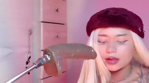 scarlet_gold online show from 14, 5, 2026