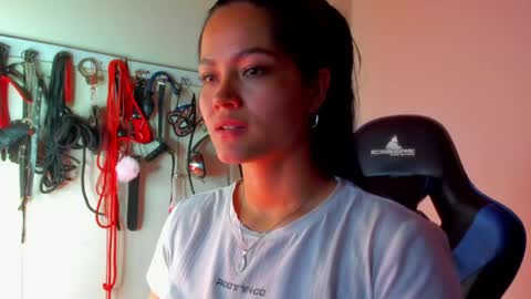 scarlet taylor kennedy online show from 20, 4, 2026