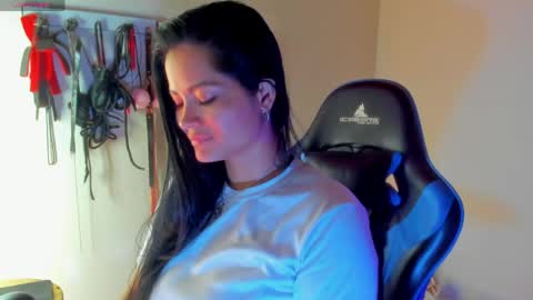 scarlet taylor kennedy online show from 15, 5, 2026