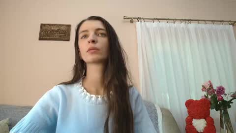 Scarlet online show from 4, 6, 2026