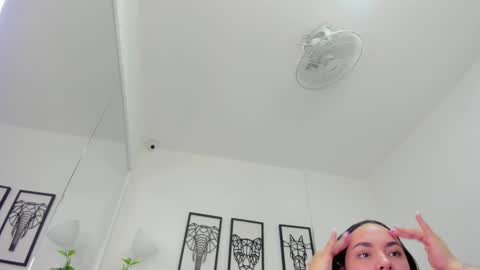 Snapshot of scarlet_stan22 chatting on 20, 2, 2025 Isa online show from 20, 2, 2025
