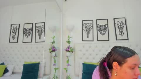 Snapshot of scarlet_stan22 chatting on 25, 2, 2025 Isa online show from 25, 2, 2025