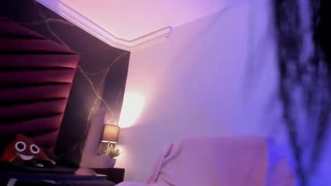 Scarlet Dayana online show from 19, 9, 2025