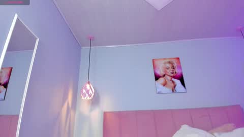 Scarlet  online show from 13, 1, 2025