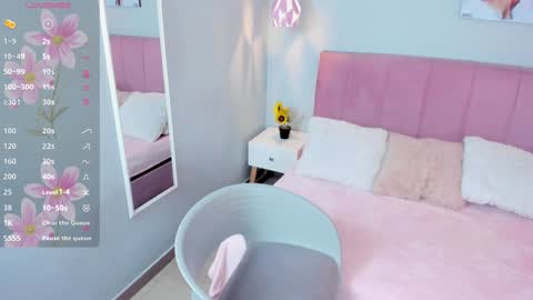 Scarlet  online show from 29, 1, 2025