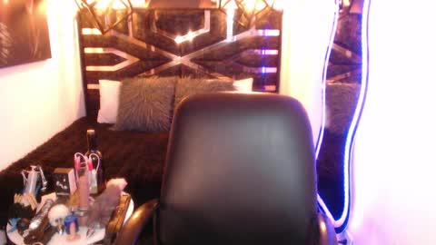 Scarleth online show from 6, 4, 2026