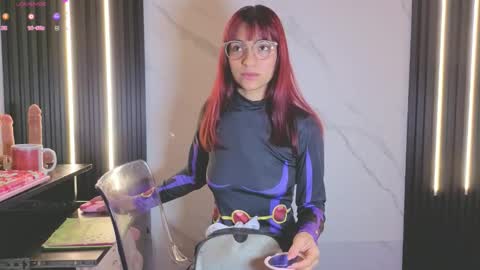 I am  Scarleth  Check mi profile online show from 1, 2, 2026